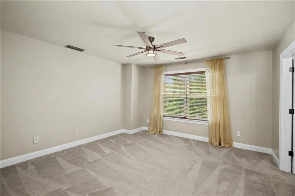 120 Broad Meadows Lane Fayetteville, GA 30215