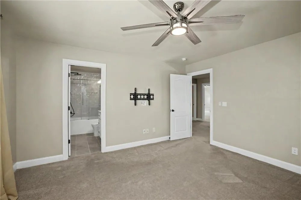 120 Broad Meadows Lane Fayetteville, GA 30215