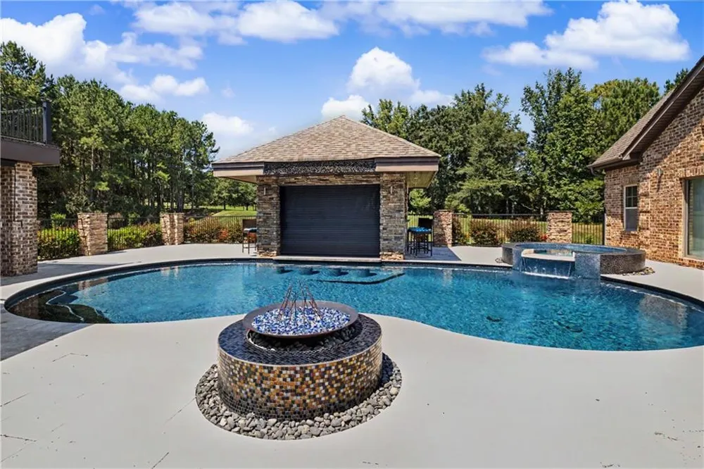 120 Broad Meadows Lane Fayetteville, GA 30215