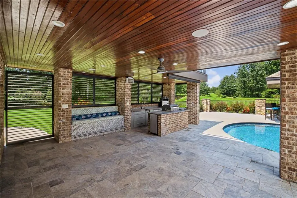120 Broad Meadows Lane Fayetteville, GA 30215