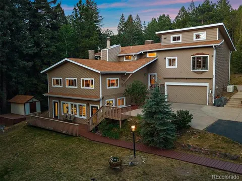 8280 Grizzly Way