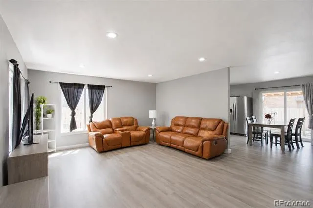1307 Grays Peak Drive Longmont, CO 80504