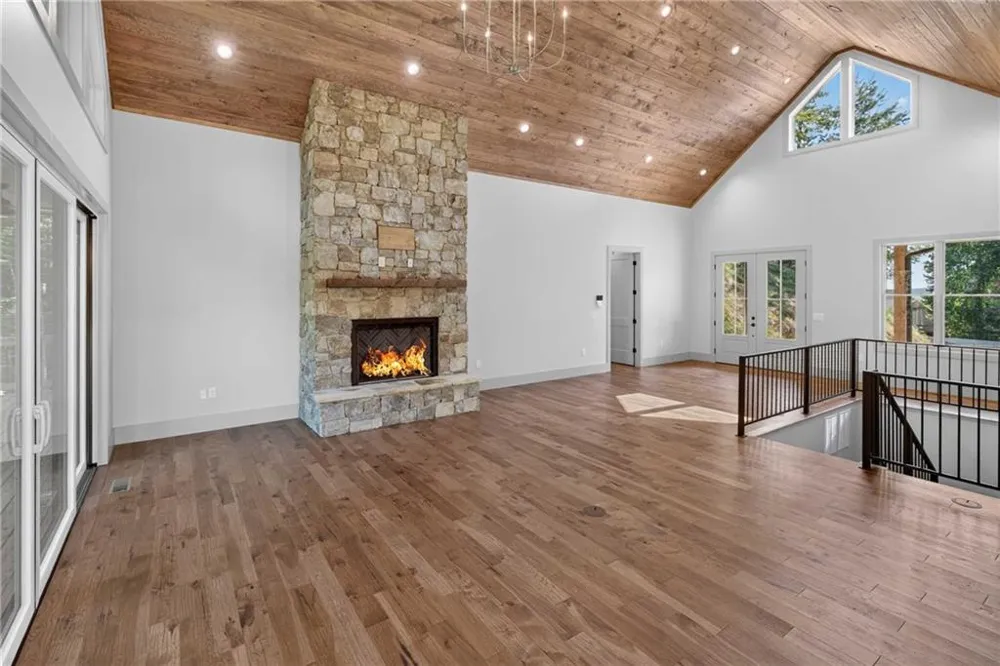 750 Settlers Ridge Rd Ellijay, GA 30540