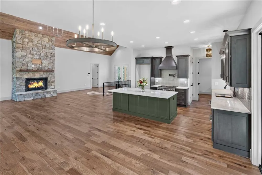 750 Settlers Ridge Rd Ellijay, GA 30540