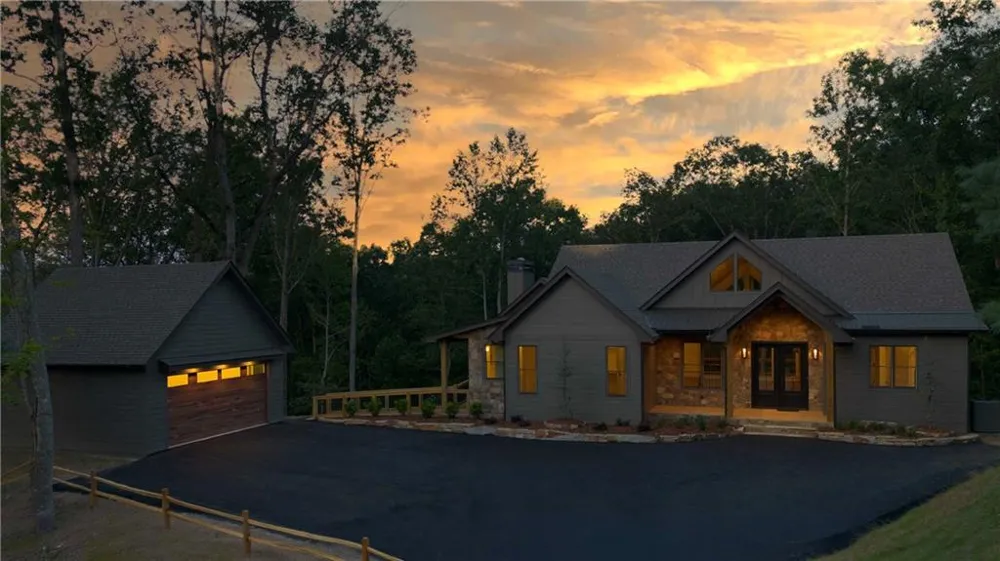 750 Settlers Ridge Rd Ellijay, GA 30540