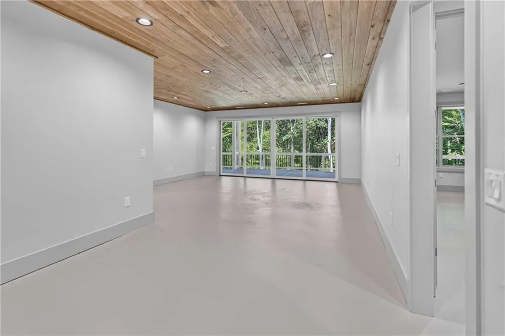 750 Settlers Ridge Rd Ellijay, GA 30540