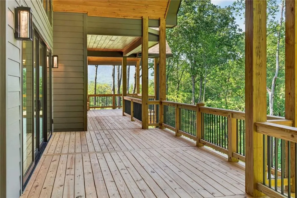 750 Settlers Ridge Rd Ellijay, GA 30540