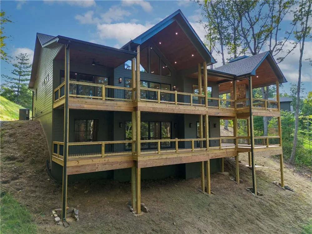750 Settlers Ridge Rd Ellijay, GA 30540