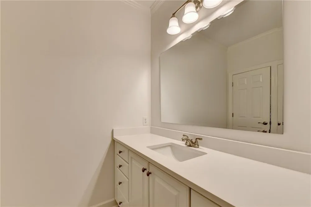 7040 Laurel Oak Drive Suwanee, GA 30024
