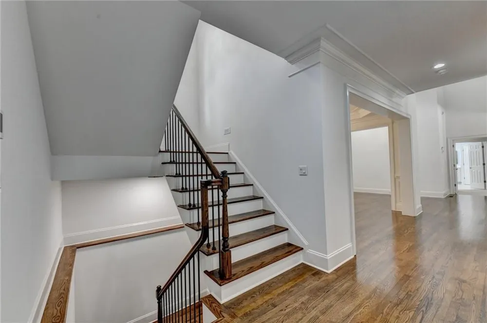 7040 Laurel Oak Drive Suwanee, GA 30024