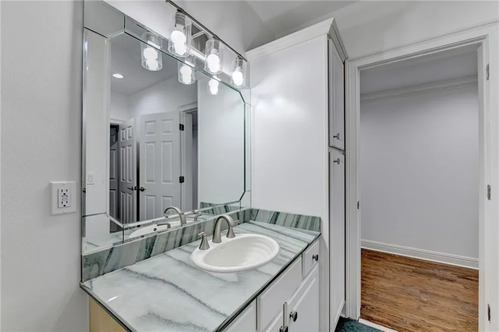 7040 Laurel Oak Drive Suwanee, GA 30024