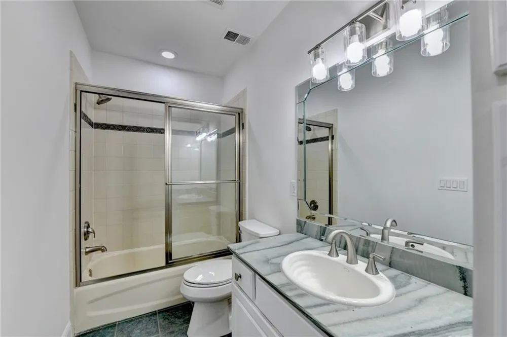 7040 Laurel Oak Drive Suwanee, GA 30024