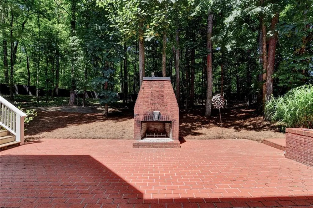 7040 Laurel Oak Drive Suwanee, GA 30024