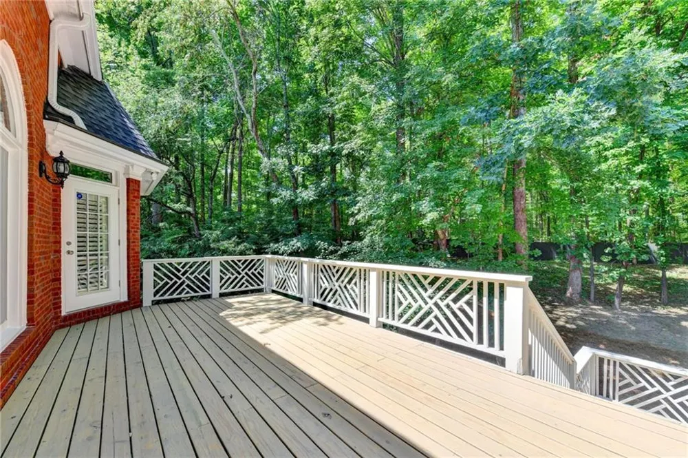7040 Laurel Oak Drive Suwanee, GA 30024