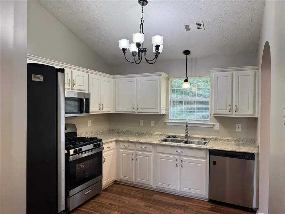 334 Summer Hill Circle Stockbridge, GA 30281