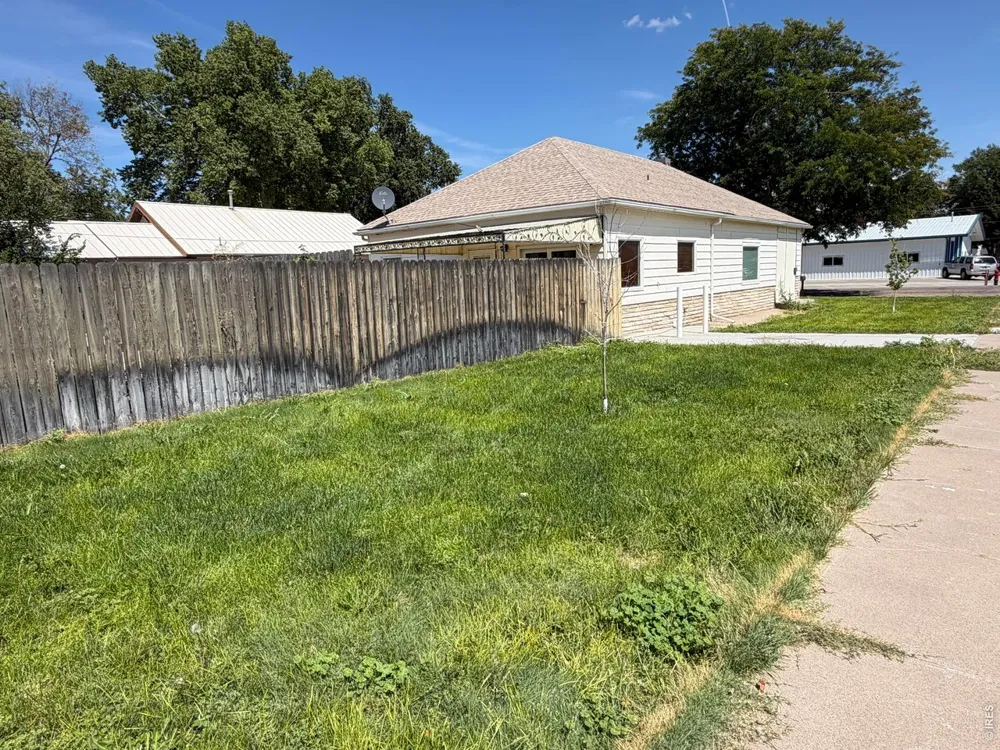307 16th Street Burlington, CO 80807