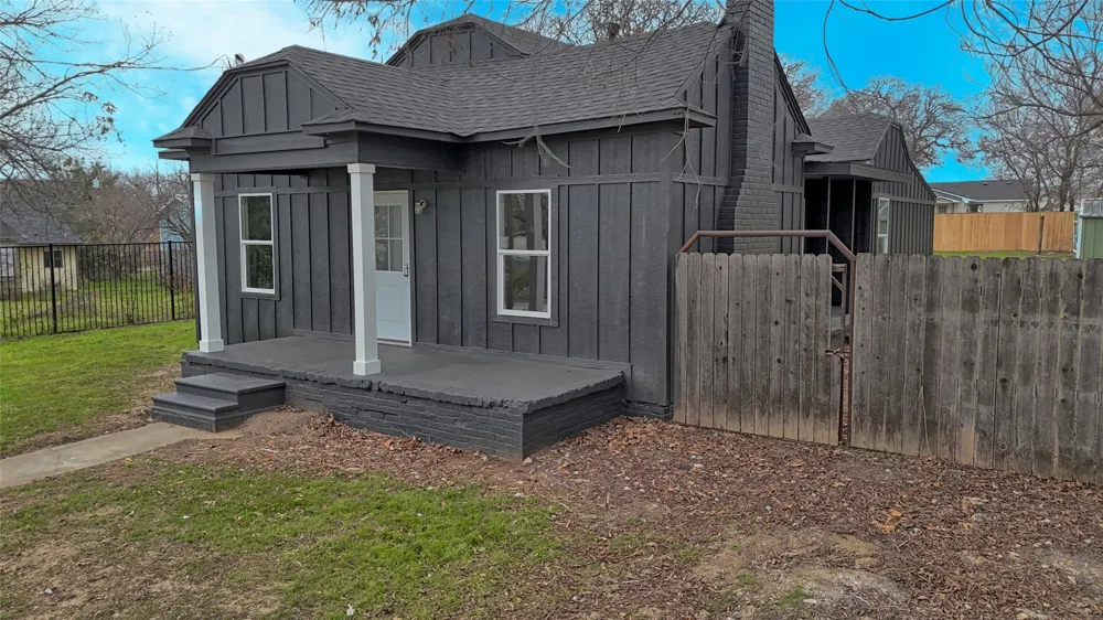 307 Fannin Street Nocona, TX 76255
