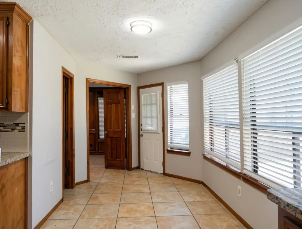 2118 Waterfall Drive Missouri City, TX 77489