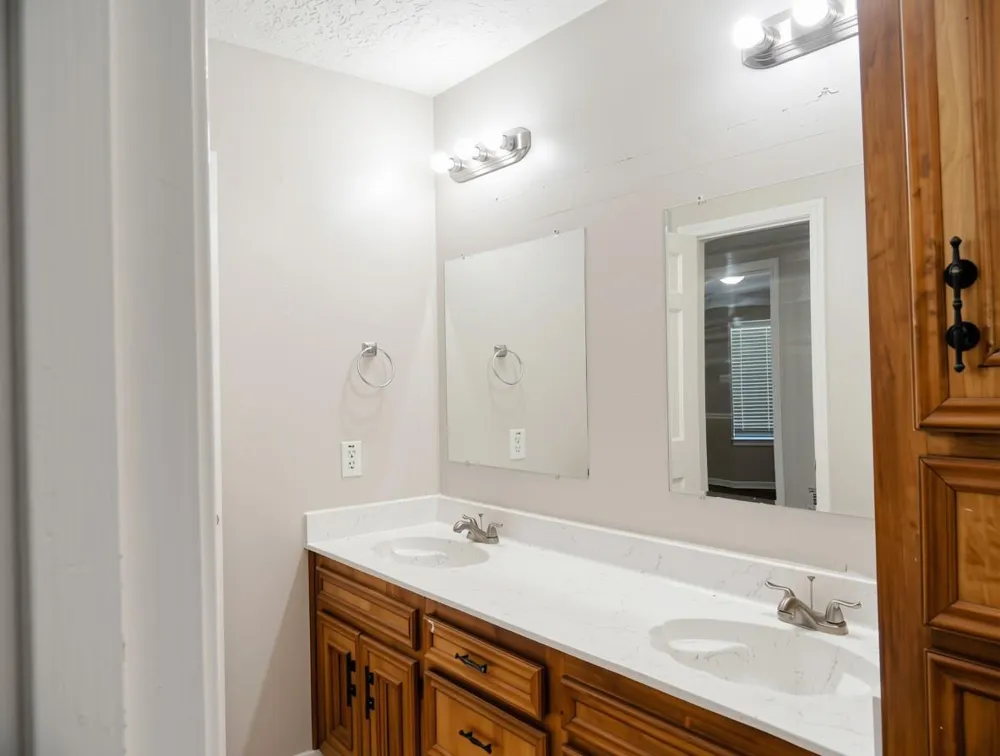 2118 Waterfall Drive Missouri City, TX 77489
