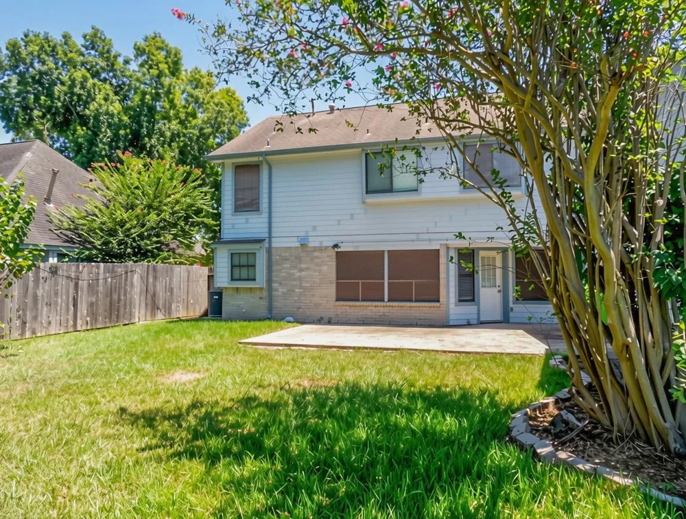 2118 Waterfall Drive Missouri City, TX 77489