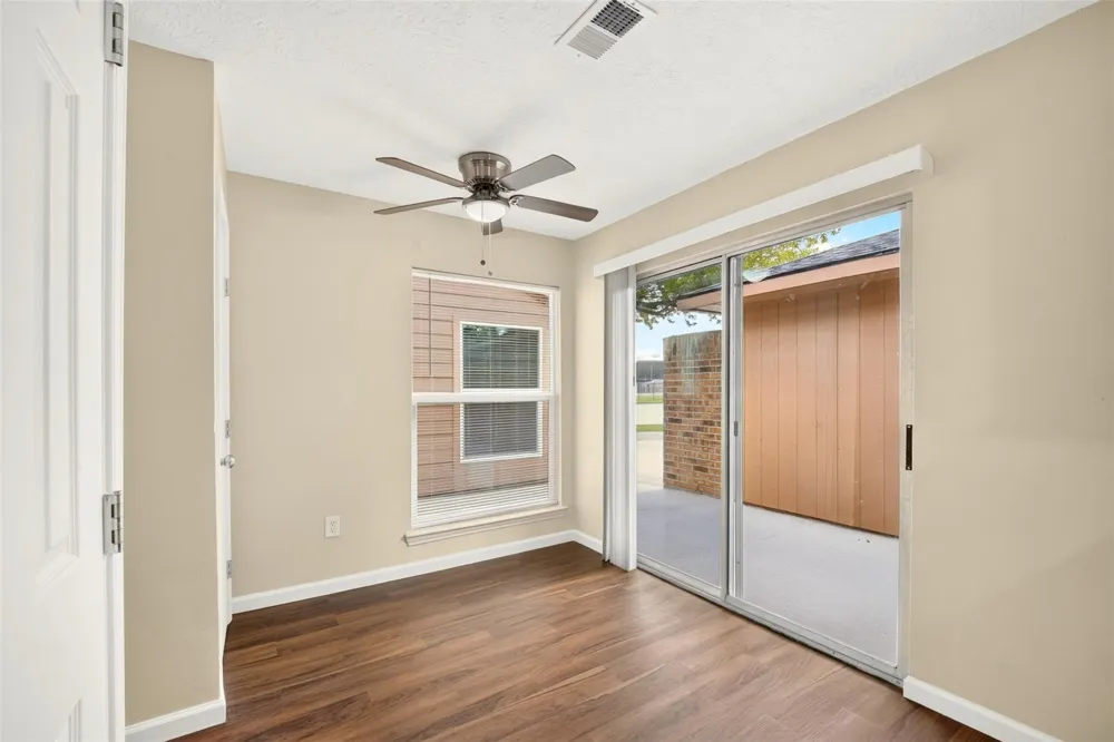 8702 Parkway Forest Drive Houston, TX 77044