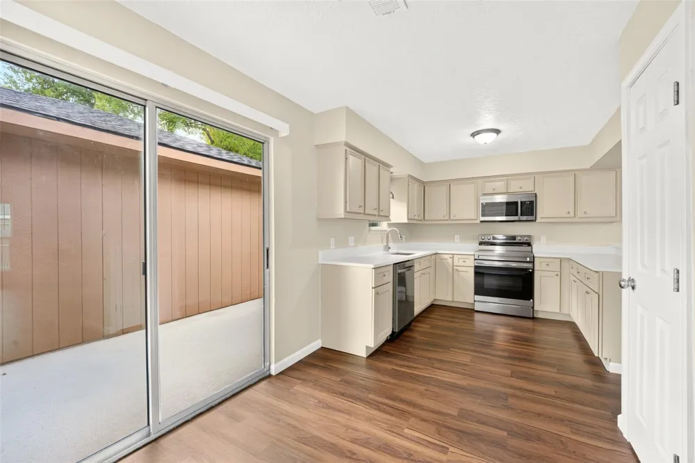 8702 Parkway Forest Drive Houston, TX 77044