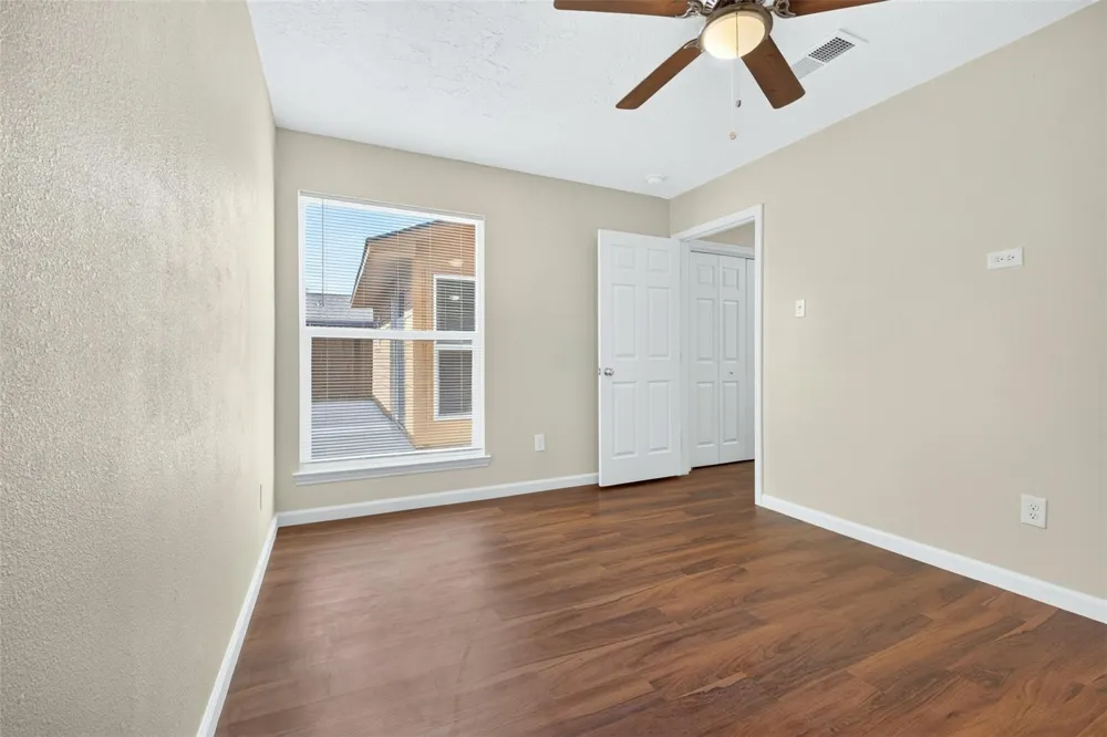 8702 Parkway Forest Drive Houston, TX 77044