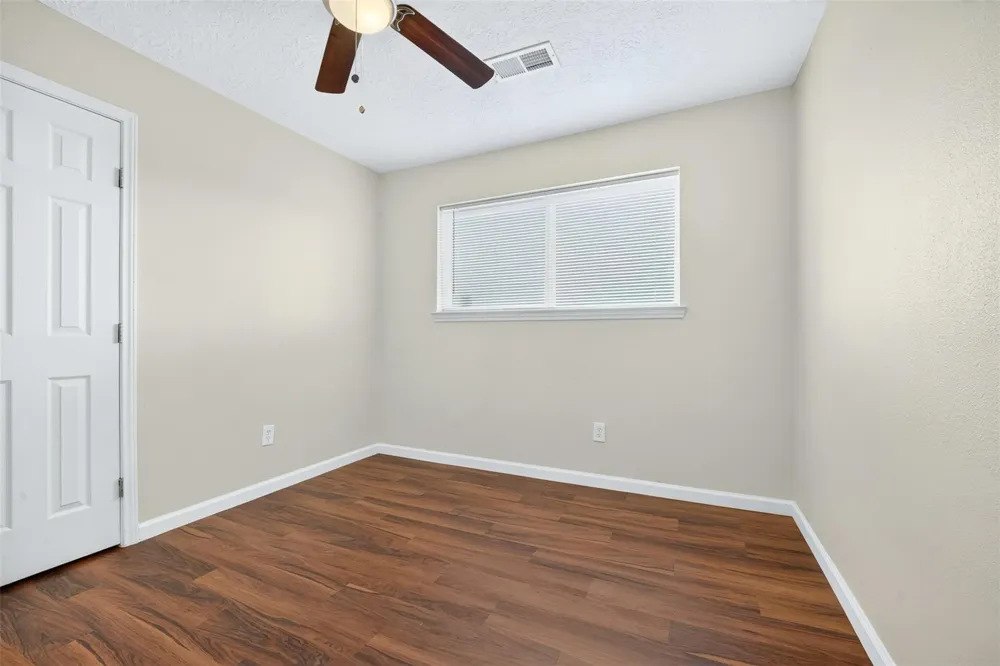 8702 Parkway Forest Drive Houston, TX 77044