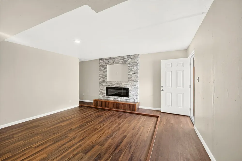 8702 Parkway Forest Drive Houston, TX 77044