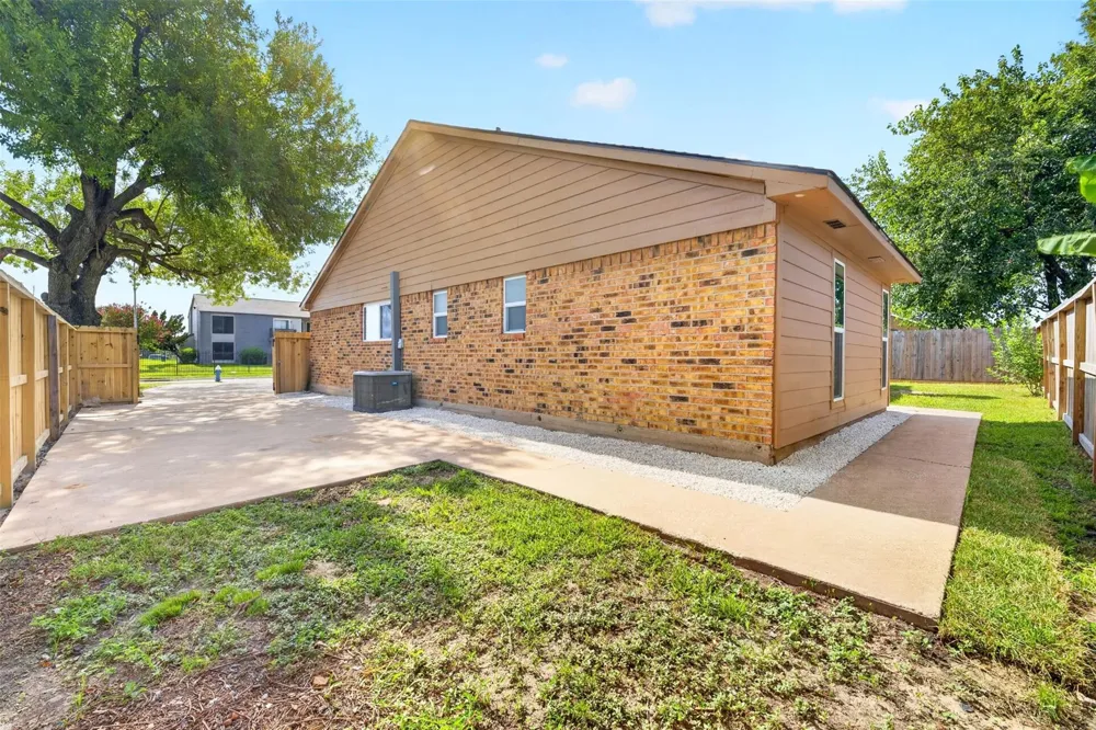 8702 Parkway Forest Drive Houston, TX 77044