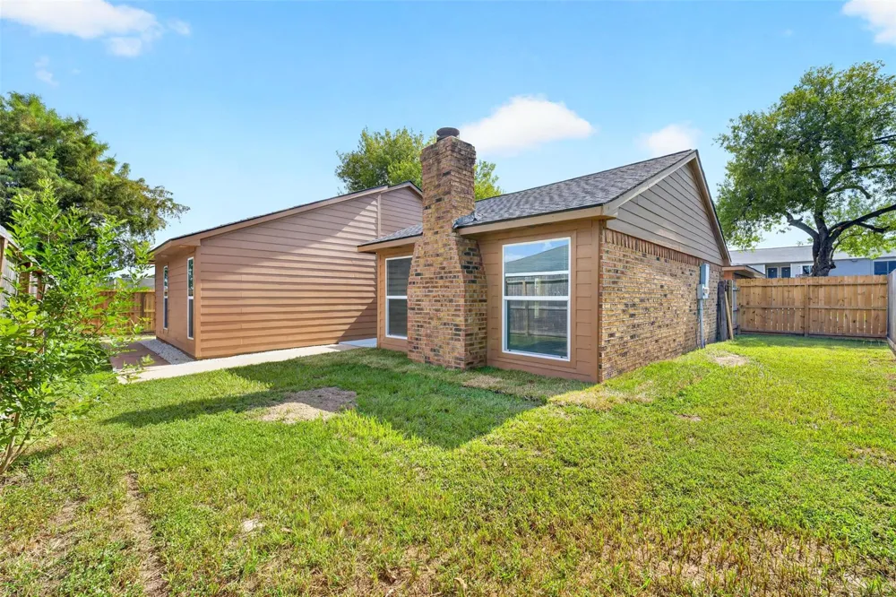 8702 Parkway Forest Drive Houston, TX 77044