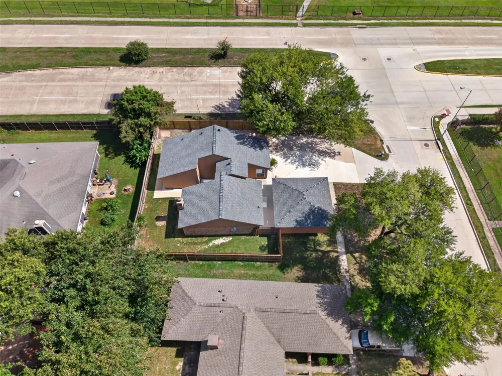 8702 Parkway Forest Drive Houston, TX 77044