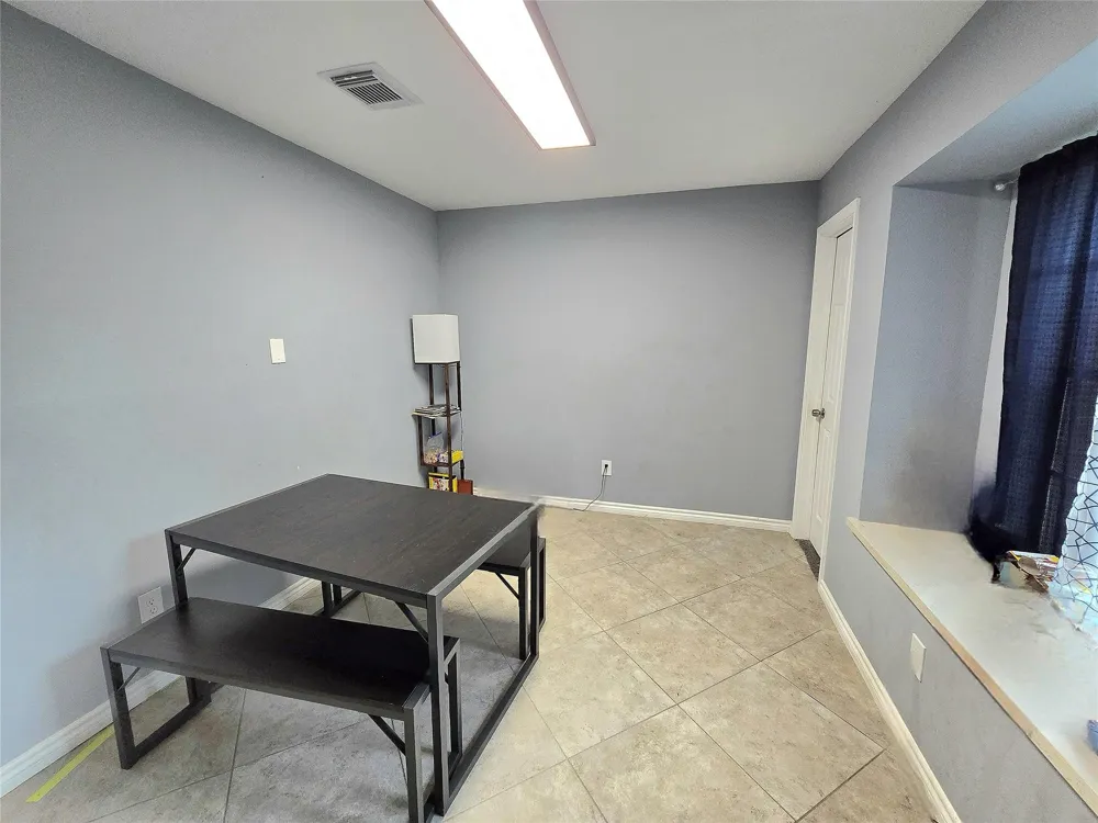 5205 Winding Brook Drive Dickinson, TX 77539
