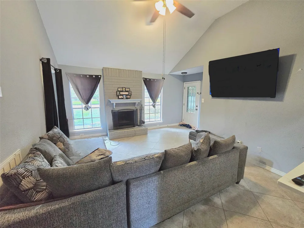 5205 Winding Brook Drive Dickinson, TX 77539