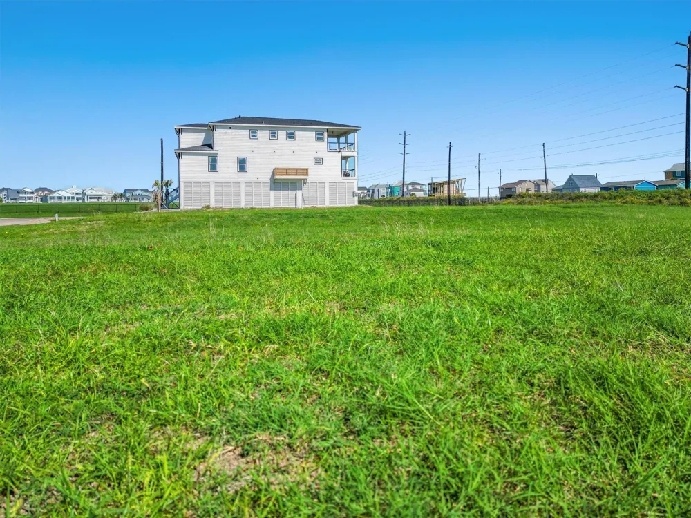 21209 Scissor Tail Lane Galveston, TX 77554