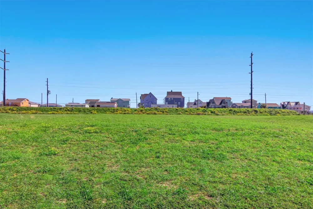 21209 Scissor Tail Lane Galveston, TX 77554