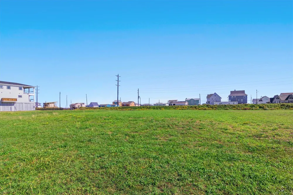 21209 Scissor Tail Lane Galveston, TX 77554