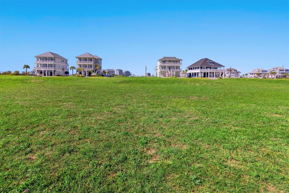 21209 Scissor Tail Lane Galveston, TX 77554