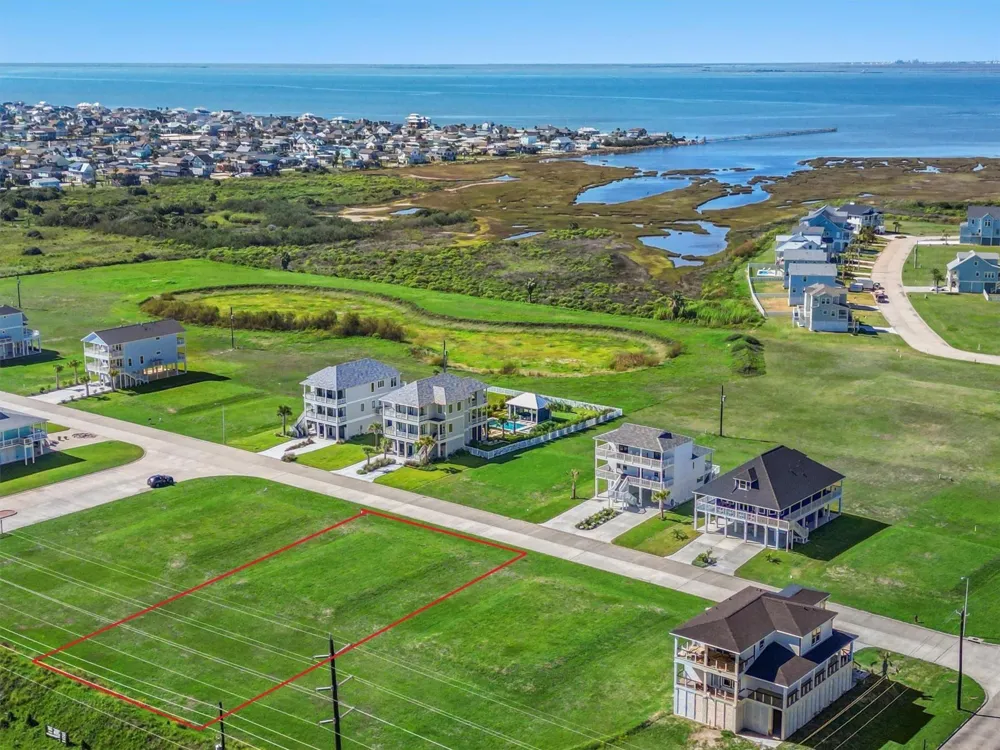 21209 Scissor Tail Lane Galveston, TX 77554