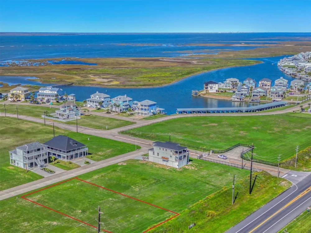 21209 Scissor Tail Lane Galveston, TX 77554