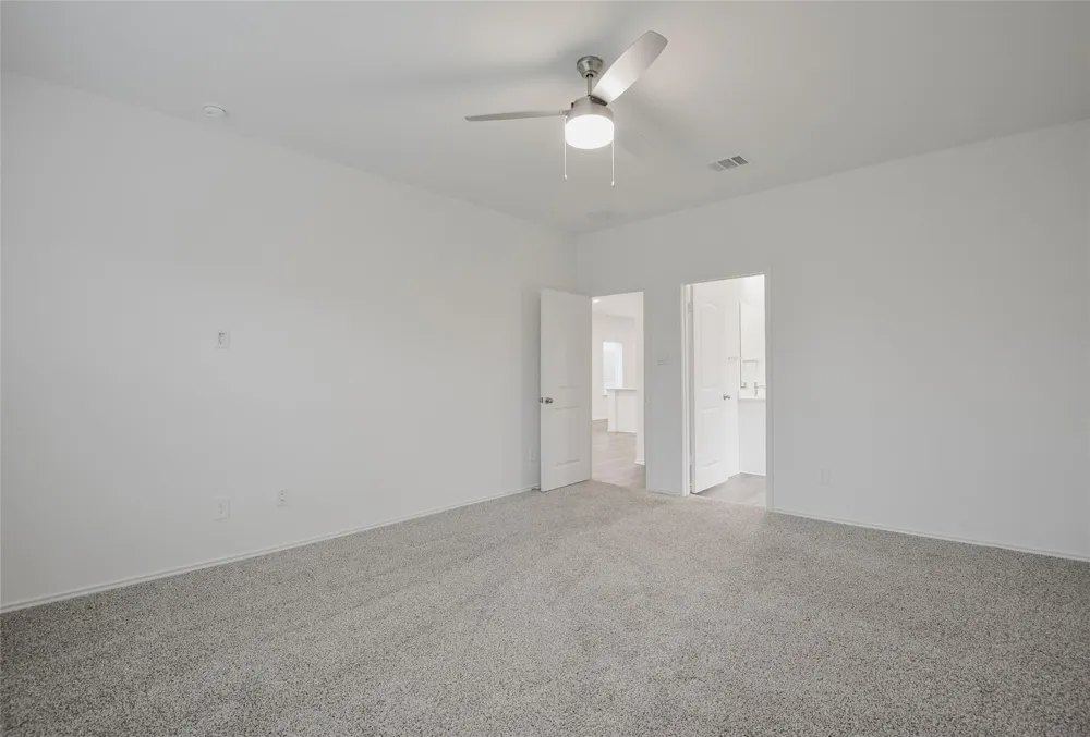 1055 Llano Trail Dayton, TX 77535