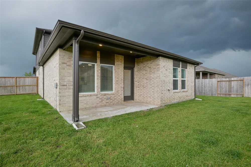 1055 Llano Trail Dayton, TX 77535