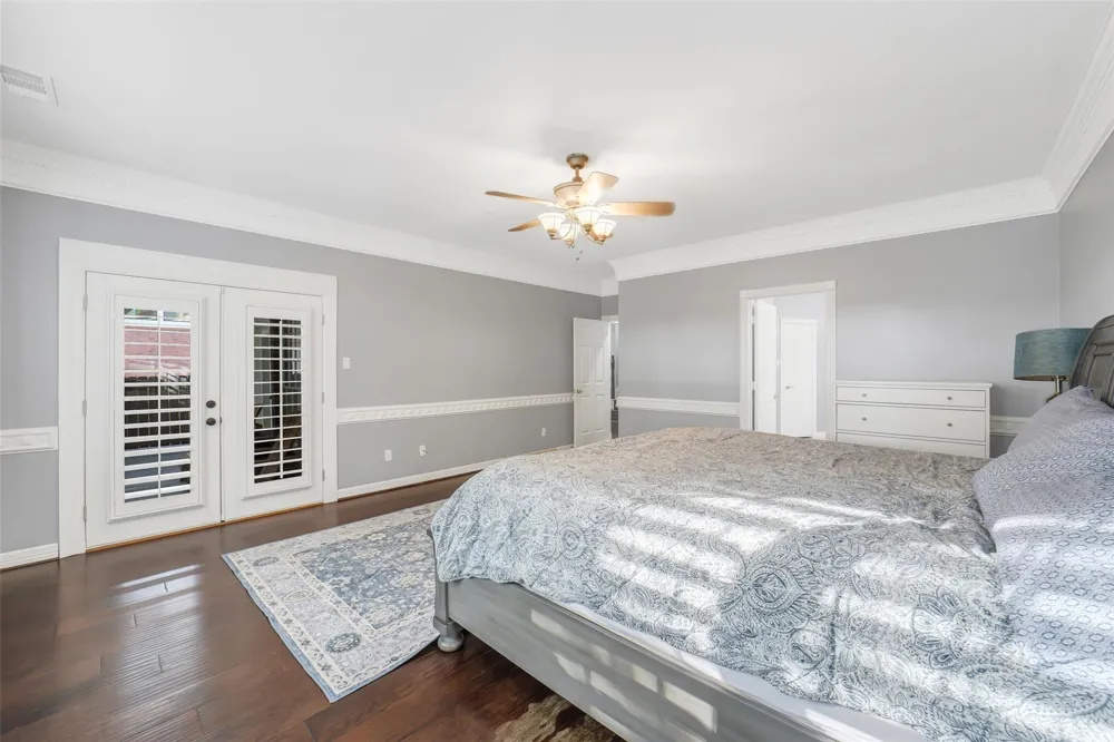 402 Lakeside Boulevard Sugar Land, TX 77478