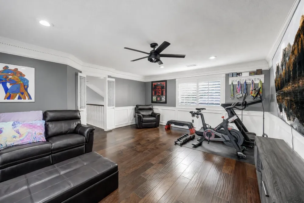 402 Lakeside Boulevard Sugar Land, TX 77478