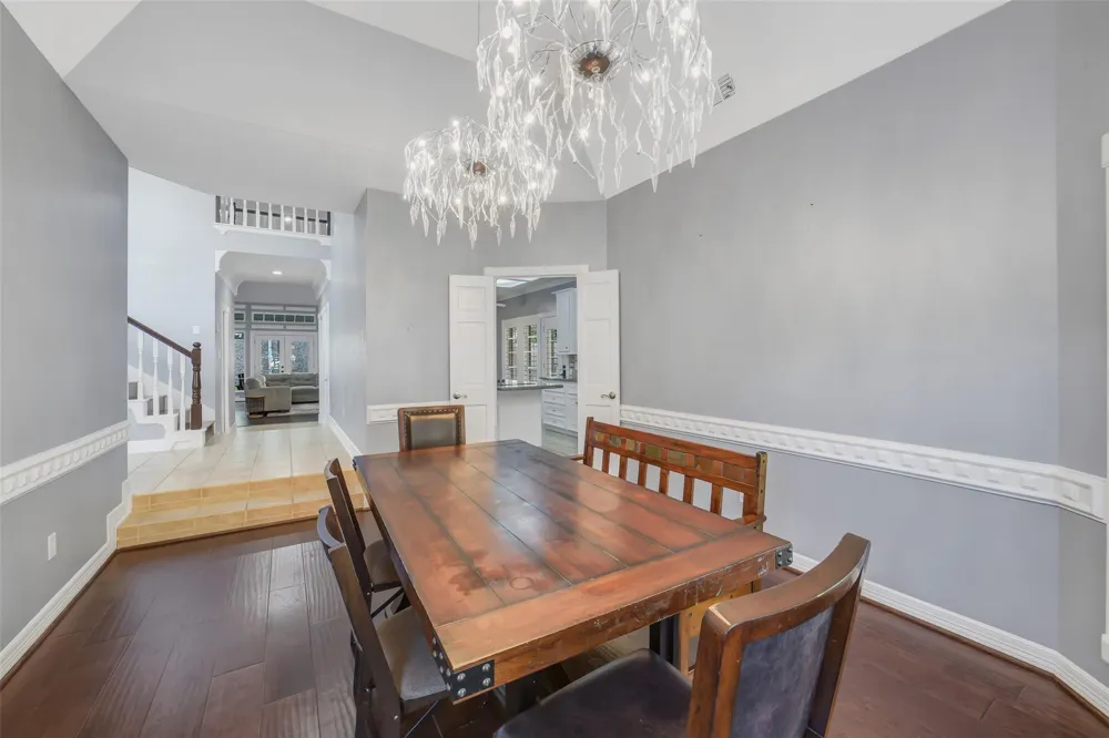 402 Lakeside Boulevard Sugar Land, TX 77478