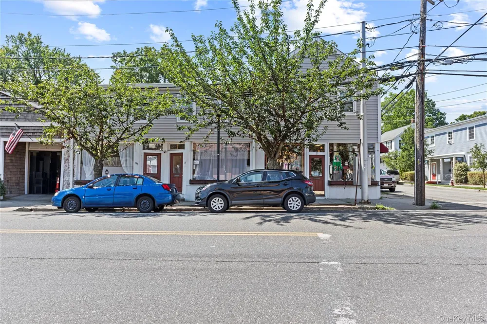 51 Spring Street #C Oyster Bay, NY 11771