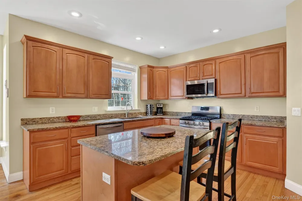 47 Willets Way Newburgh, NY 12550