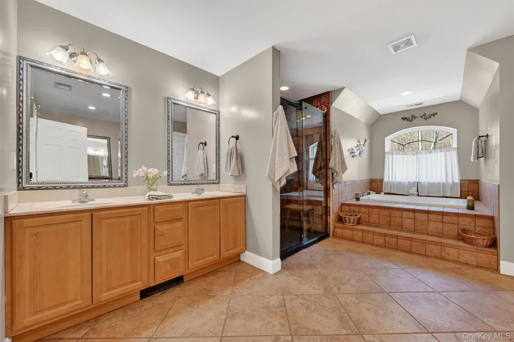 47 Willets Way Newburgh, NY 12550