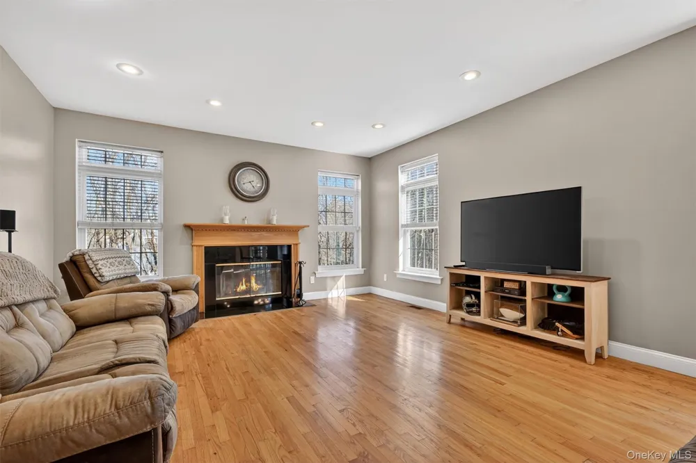 47 Willets Way Newburgh, NY 12550