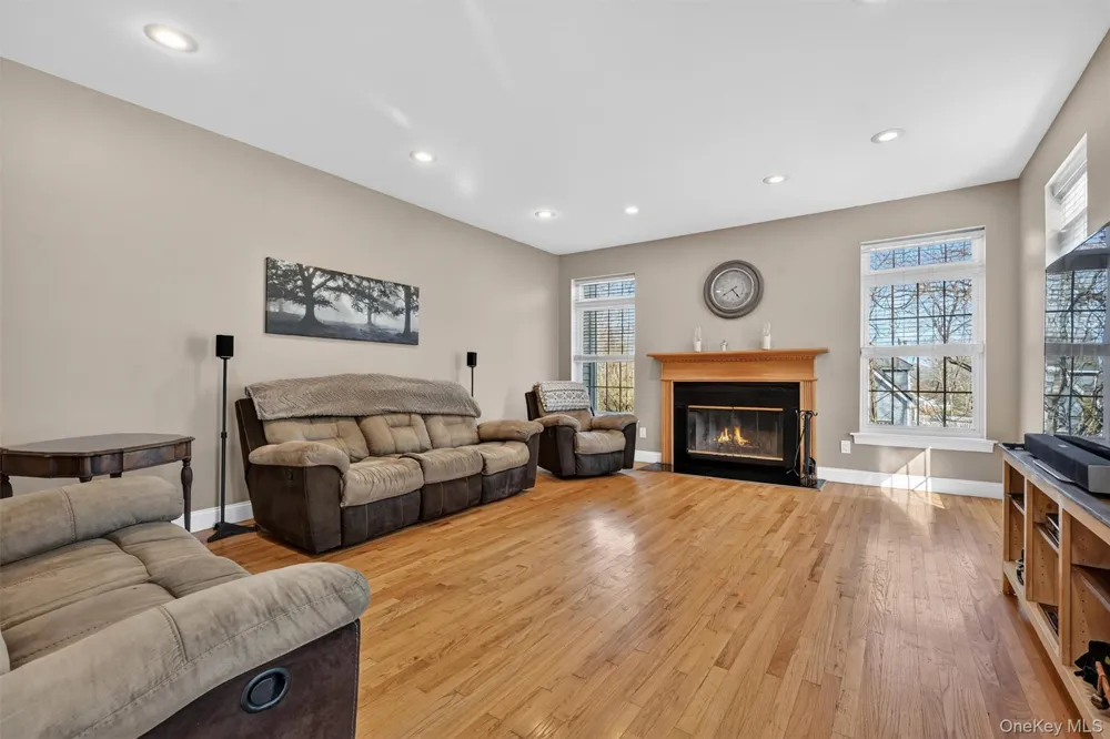 47 Willets Way Newburgh, NY 12550